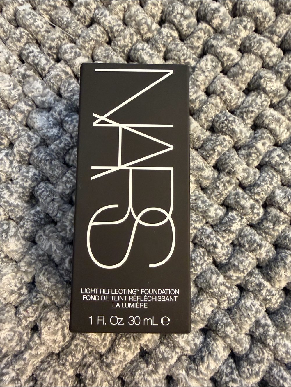 NARS Light Reflecting Foundation - Black Packaging